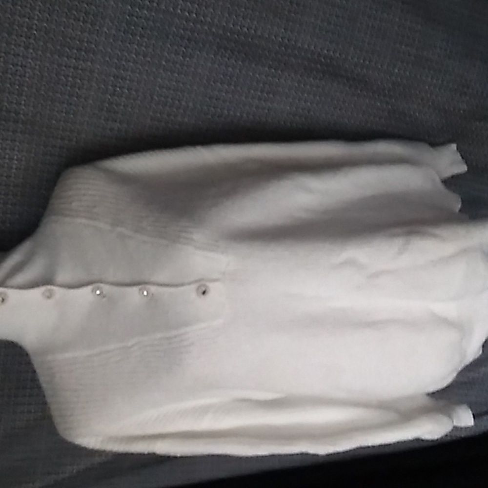 Elegant White Women's Sweater
